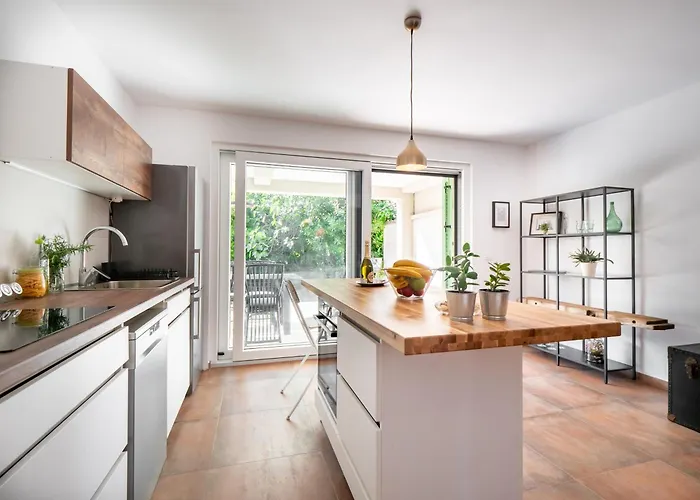 Sunny Side Apartman *